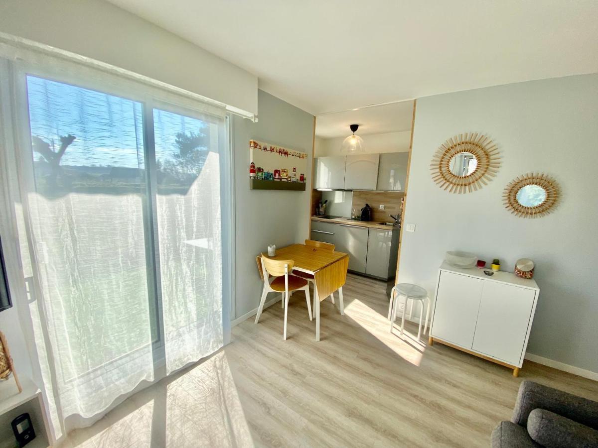 Superbe Appartement Avec Jardin Ensoleille Blonville-sur-Mer Exterior foto